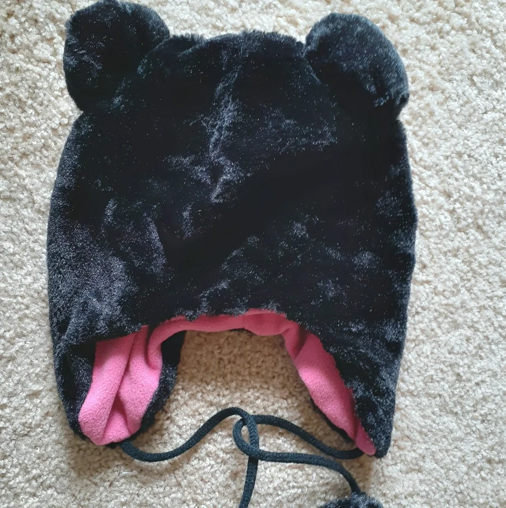 - Super Soft Hat W/ears And Pom Pom Tie